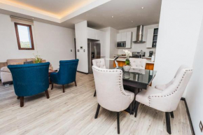 Cozy Apartment w Terrace Near Cayala